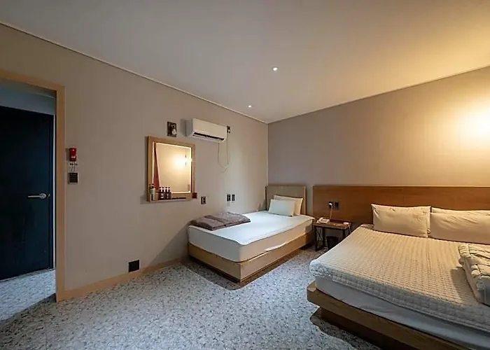 Motel Youain 2*